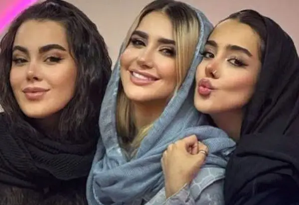 روز گذشته سه خواهر جوان 