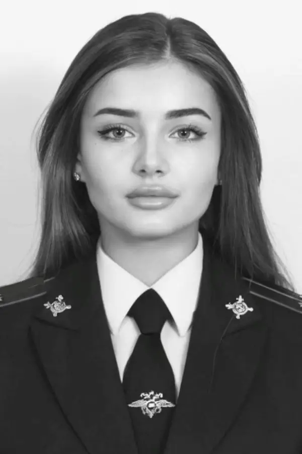 متاسفانه بانو Katya Valtarov ستوان 