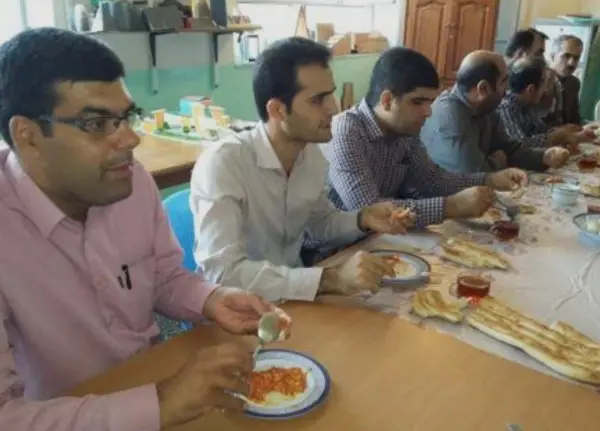 دولت قراره خوردن صبحونه تو 