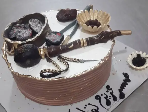 طرف قناد بوده بعد برای 