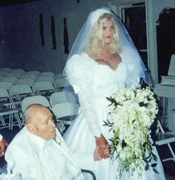 حالا هی بگید شوگر ددی