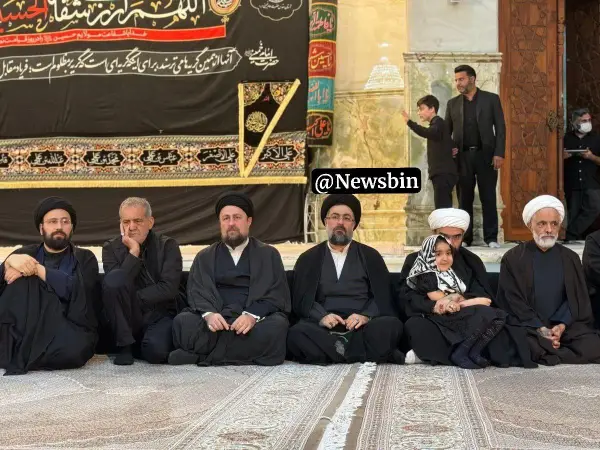 قیافه مسعود تو عکساش یجوریه